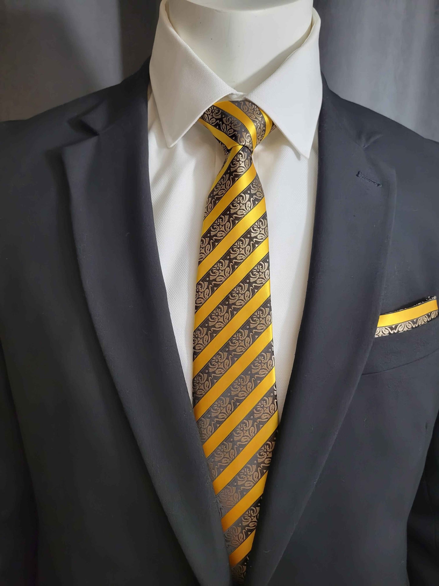 Black and Gold Diagonal Necktie and Pocket Square Set