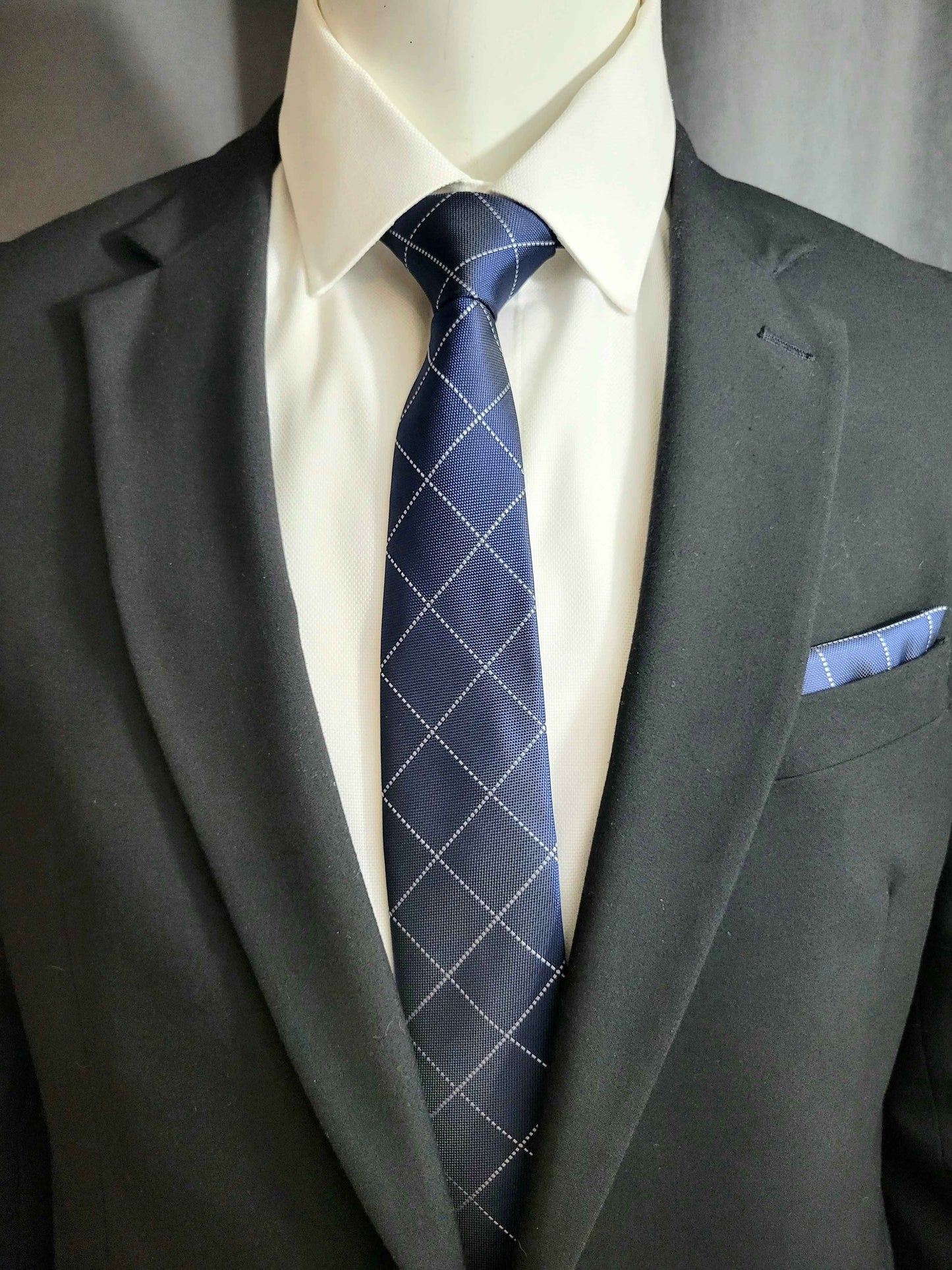 Blue and Silver Geometric Necktie and Pocket Square Set