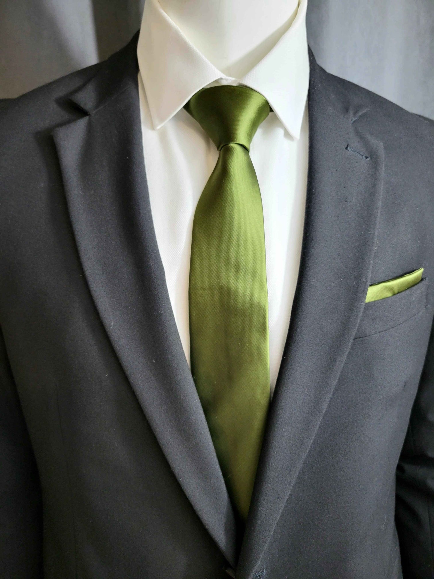 Olive Green Necktie and Pocket Square Set
