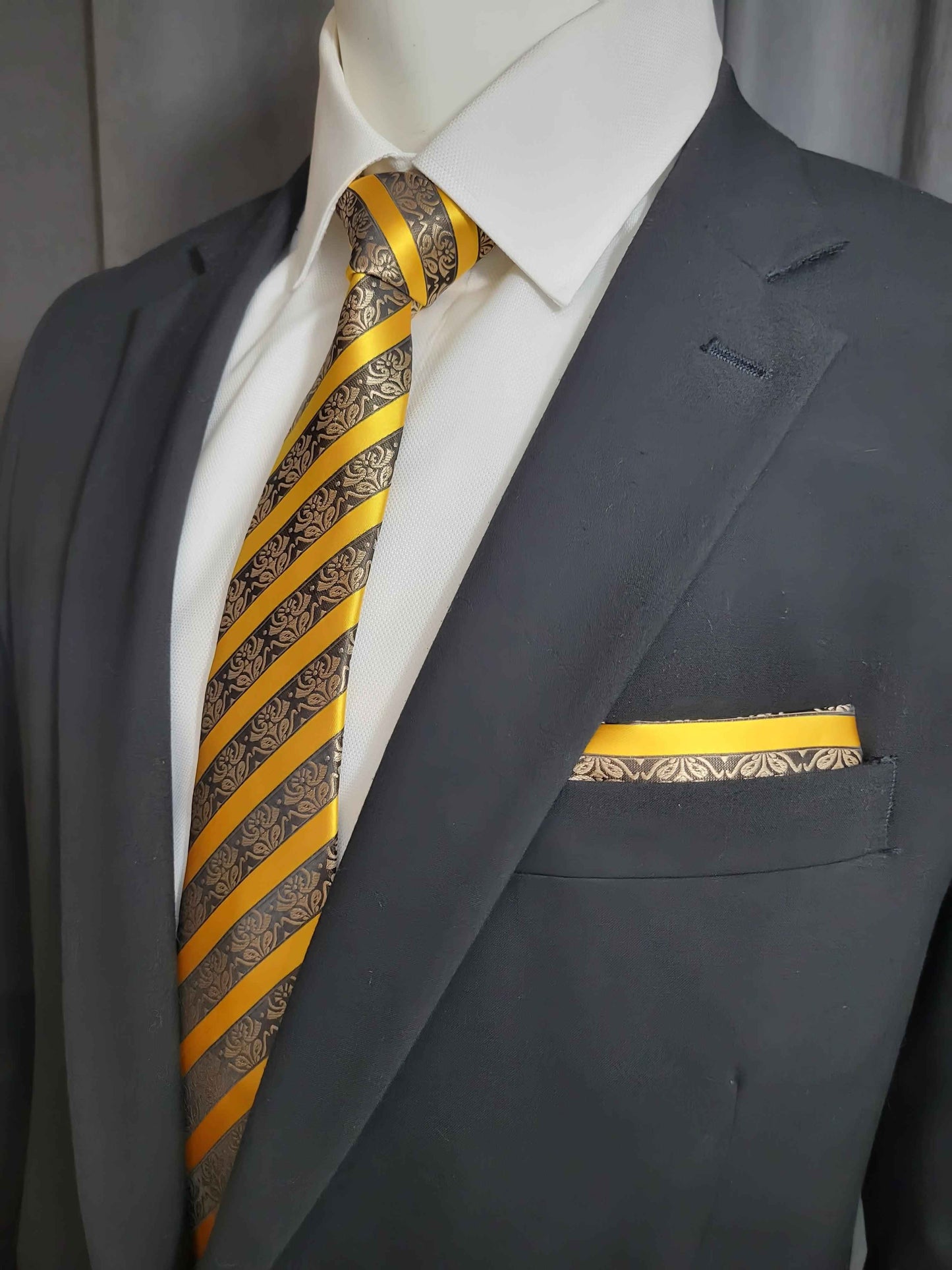 Black and Gold Diagonal Necktie and Pocket Square Set
