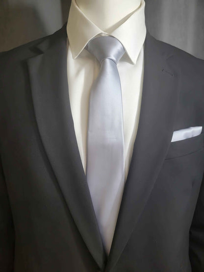 Silver Cloud Solid Necktie and Pocket Square Set